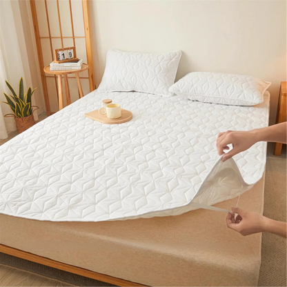 Waterproof and breathable mattress cover